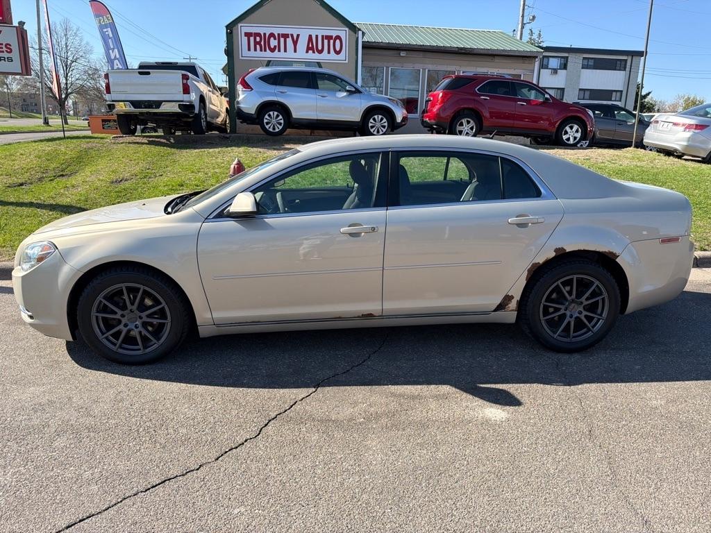 Chevrolet Malibu  2011
