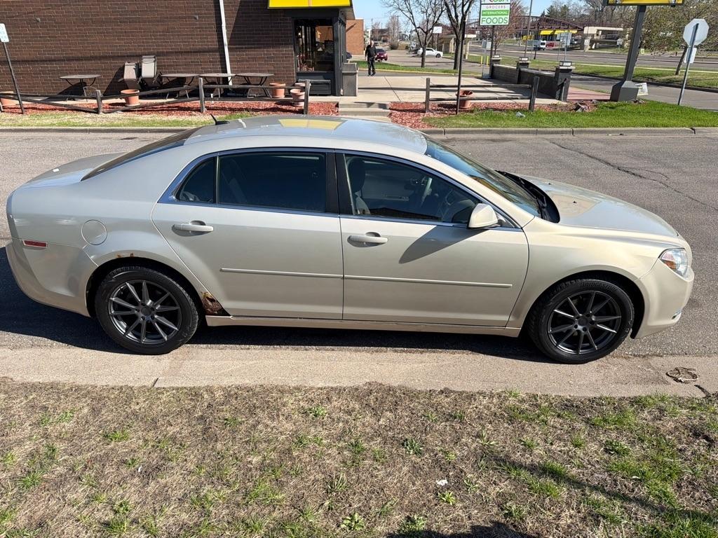 Chevrolet Malibu  2011
