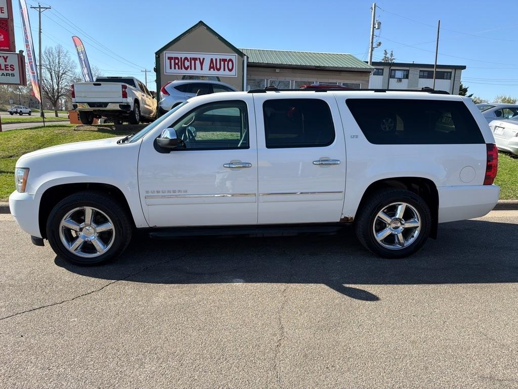 Chevrolet Suburban  2013