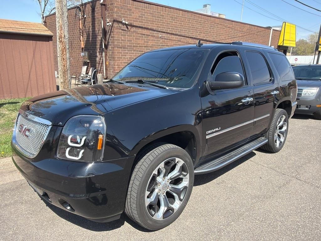 GMC Yukon Denali  2013