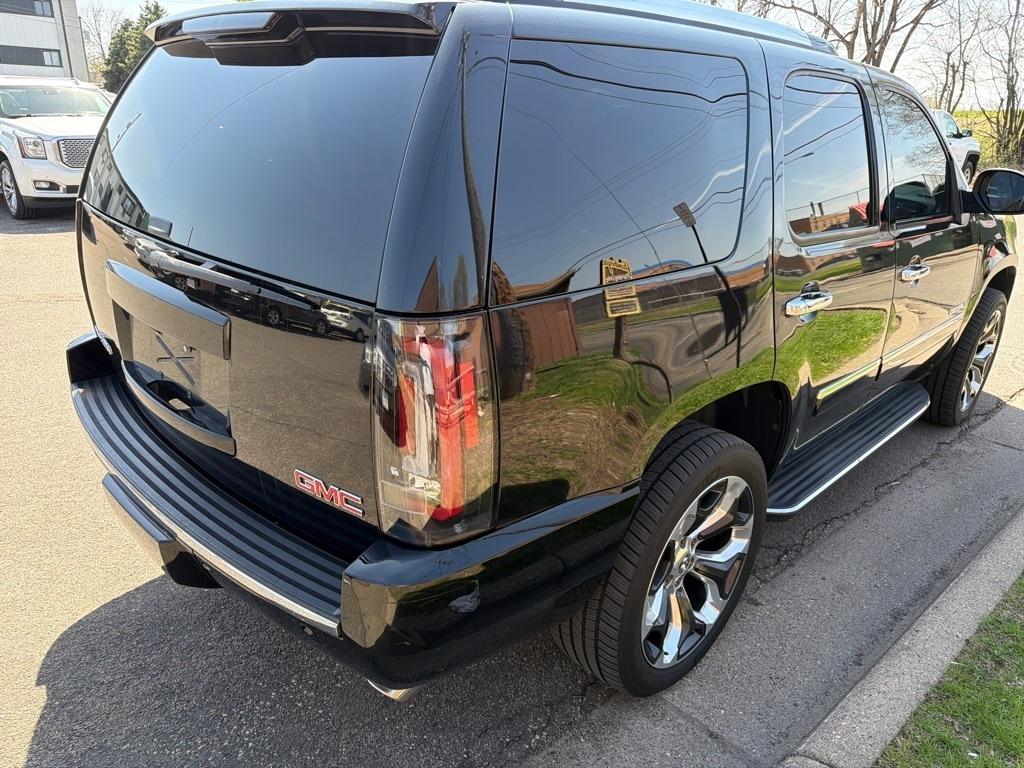 GMC Yukon Denali  2013