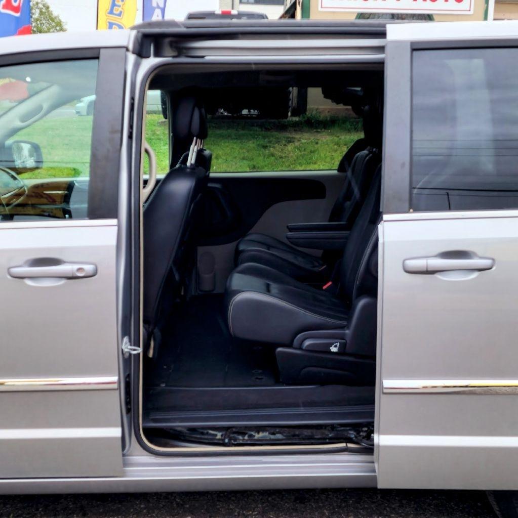 Chrysler Town & Country  2016
