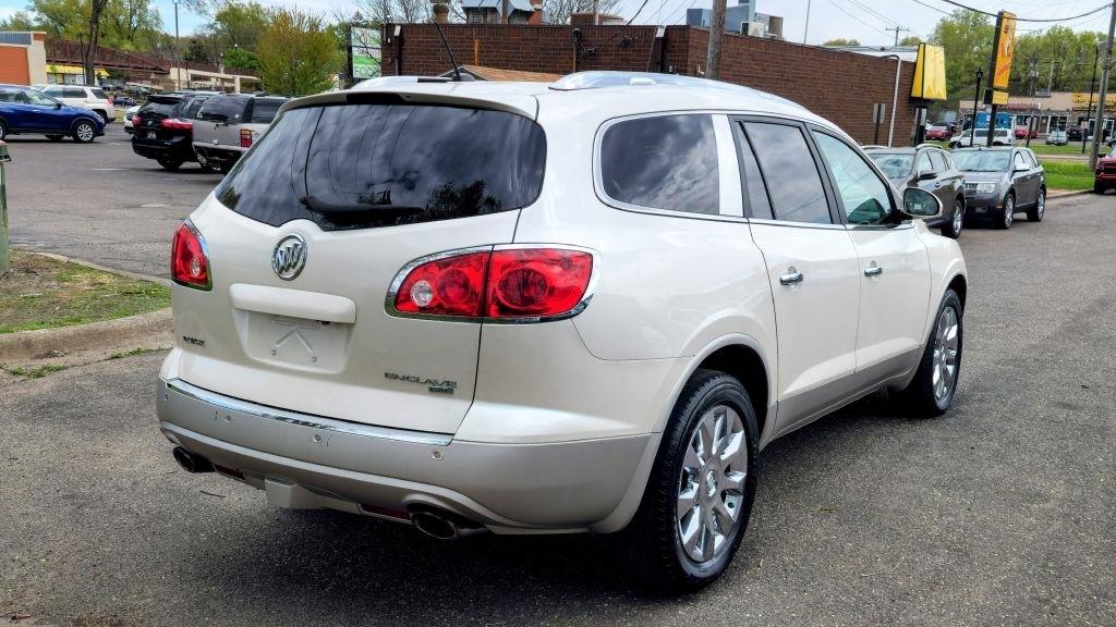 Buick Enclave  2011