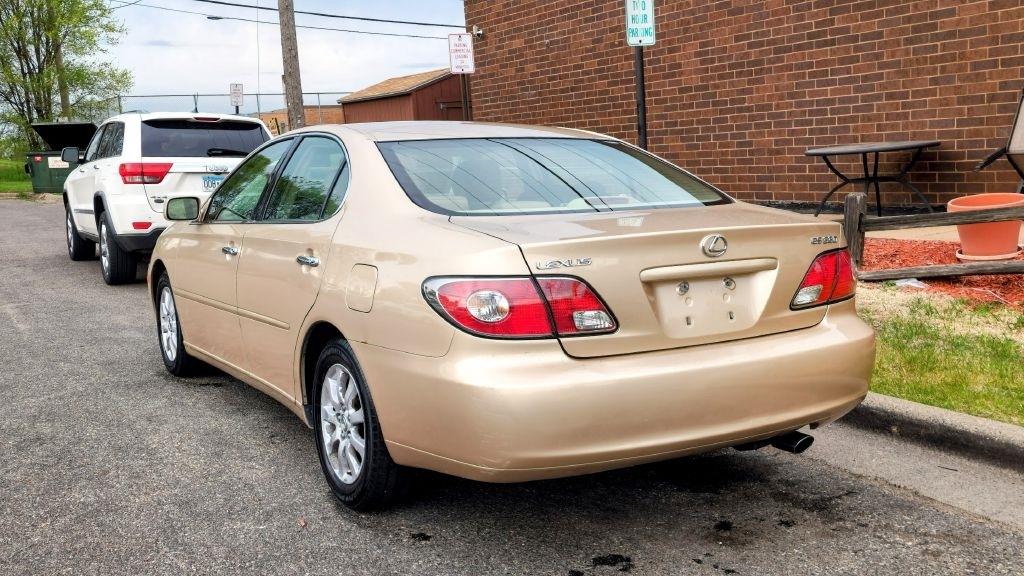 Lexus ES 330  2004