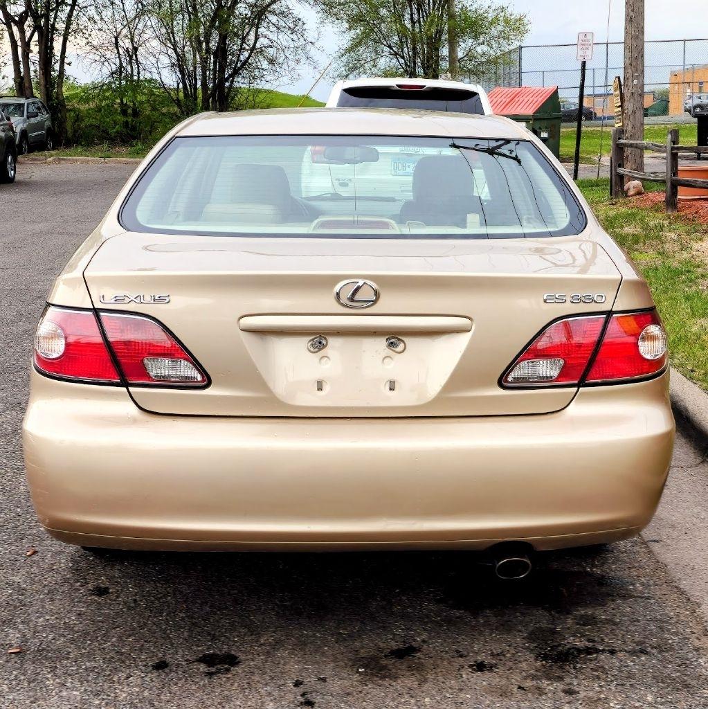 Lexus ES 330  2004