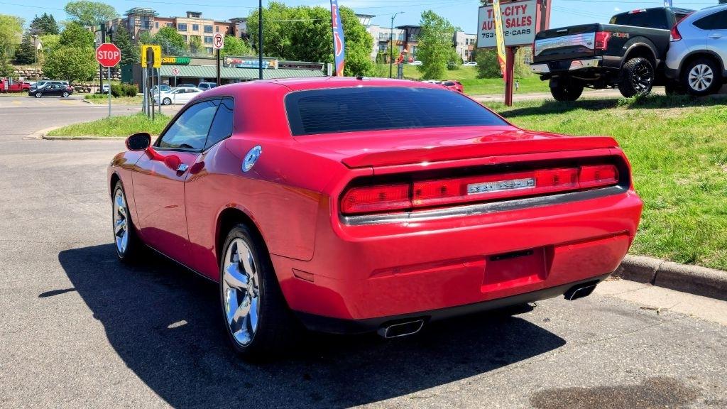 Dodge Challenger  2013