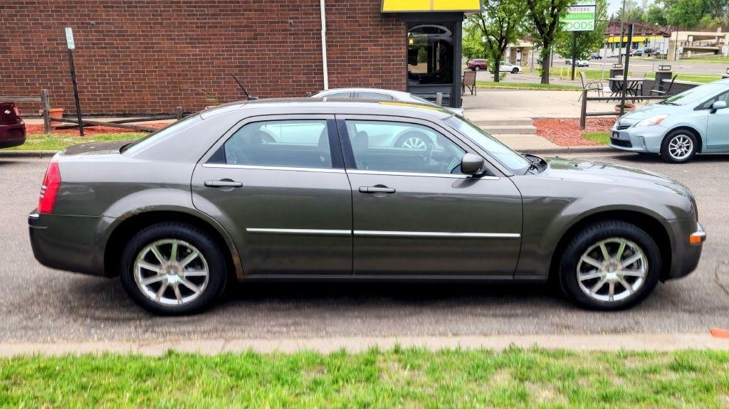 Chrysler 300  2008