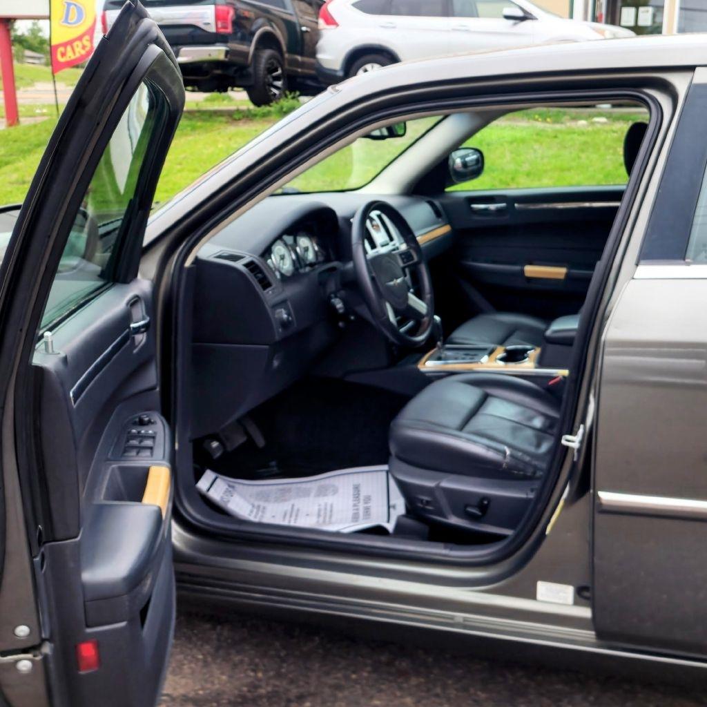 Chrysler 300  2008