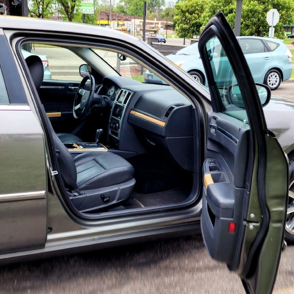 Chrysler 300  2008