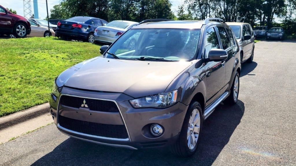 Mitsubishi Outlander  2013