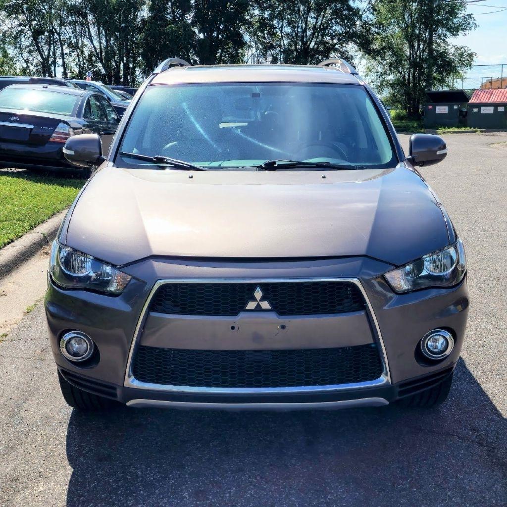 Mitsubishi Outlander  2013