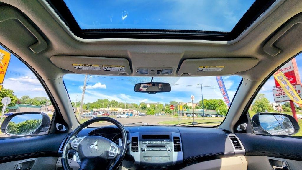 Mitsubishi Outlander  2013