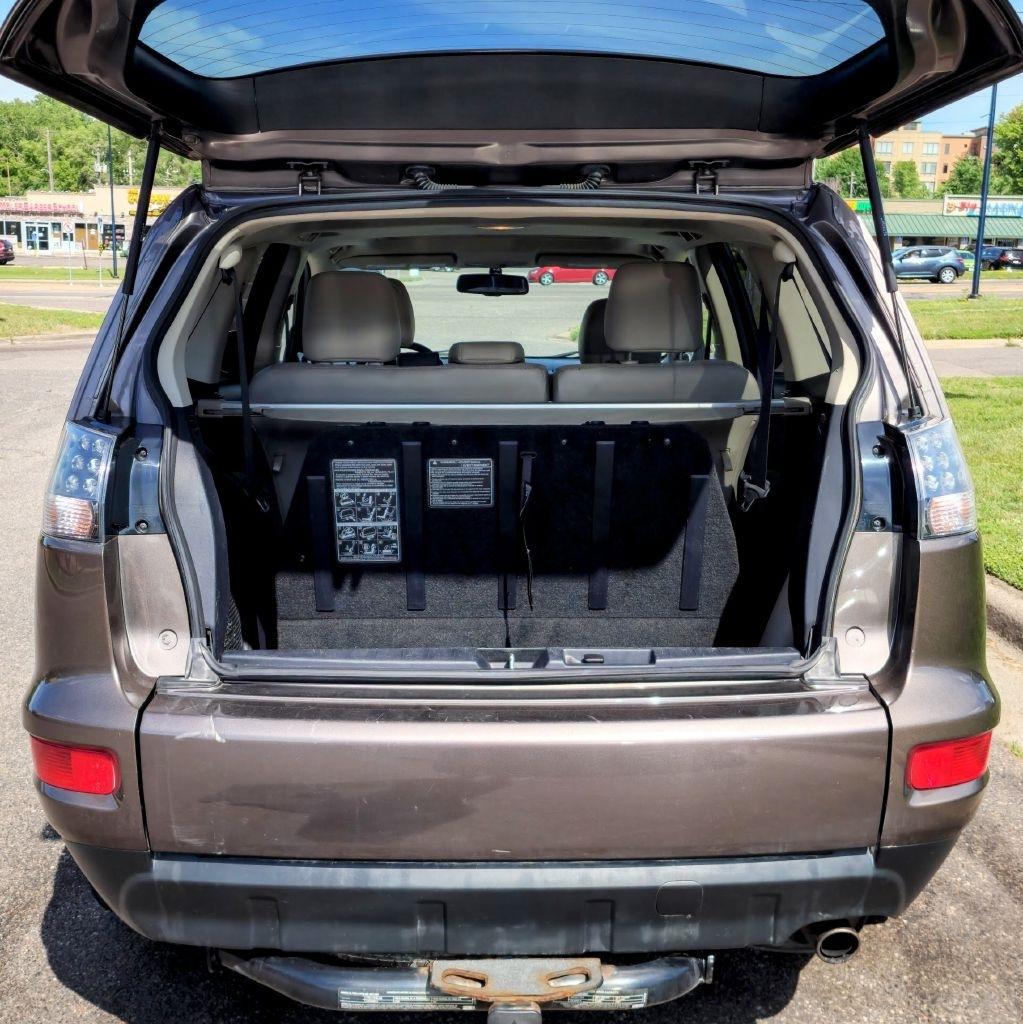 Mitsubishi Outlander  2013