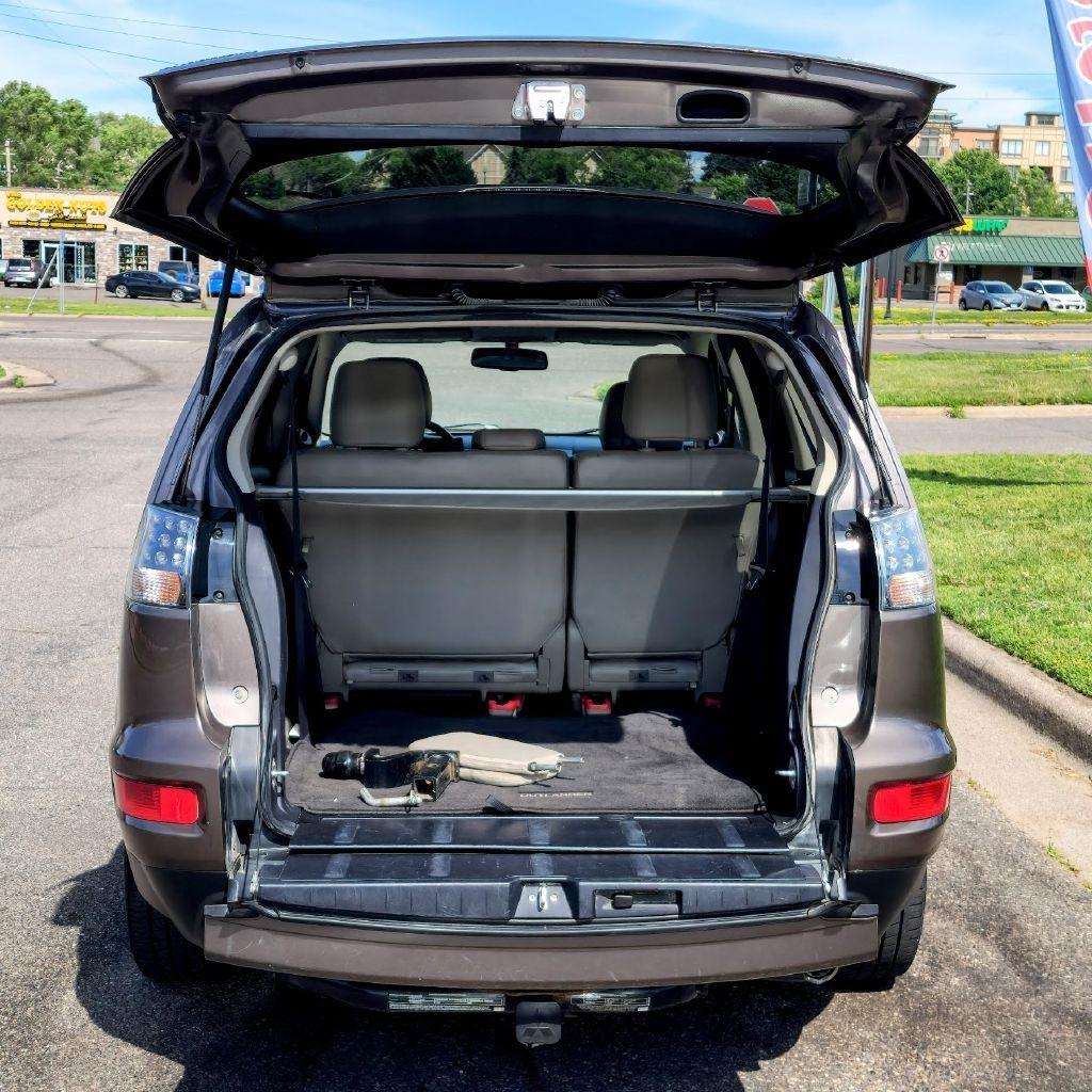 Mitsubishi Outlander  2013