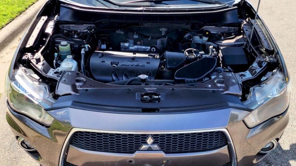 Mitsubishi Outlander  2013