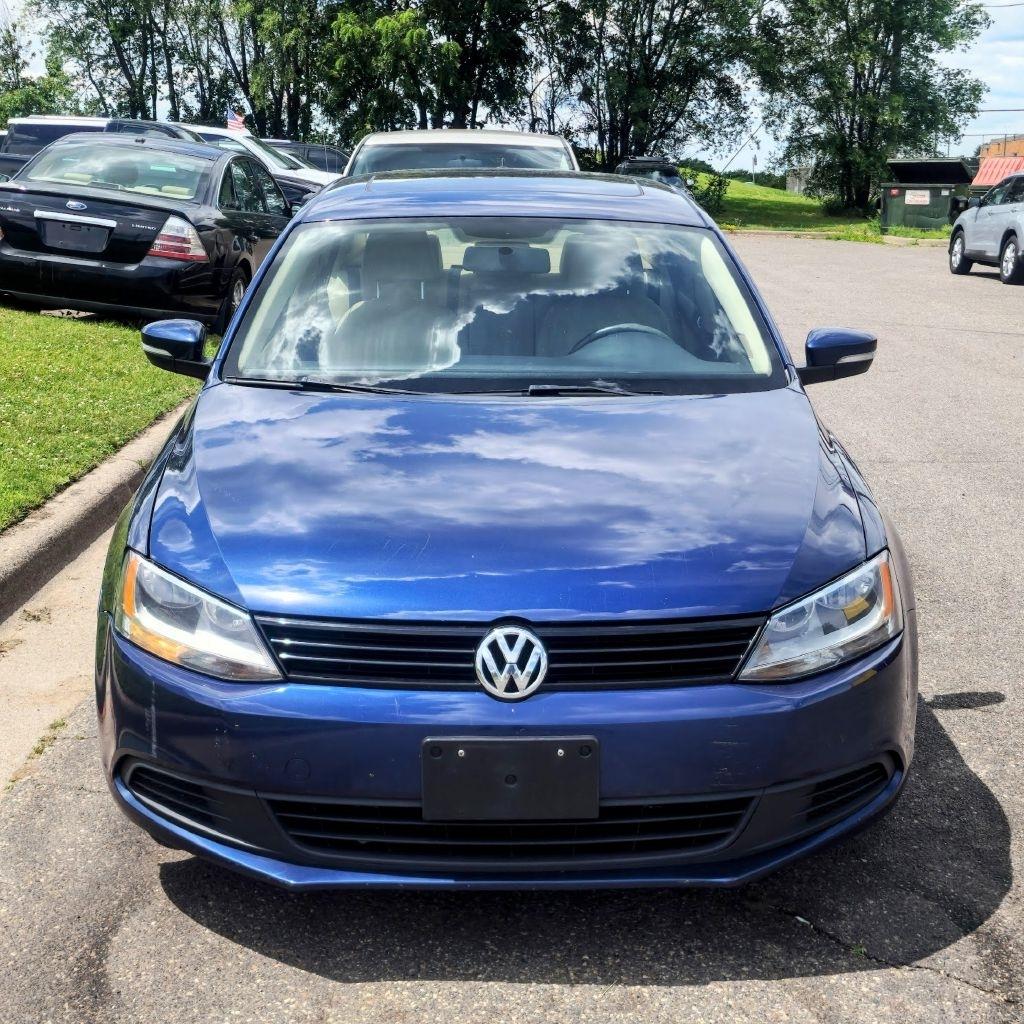 Volkswagen Jetta  2011