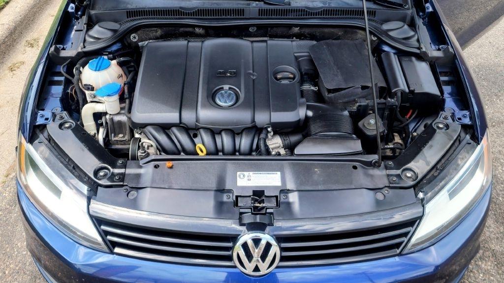 Volkswagen Jetta  2011
