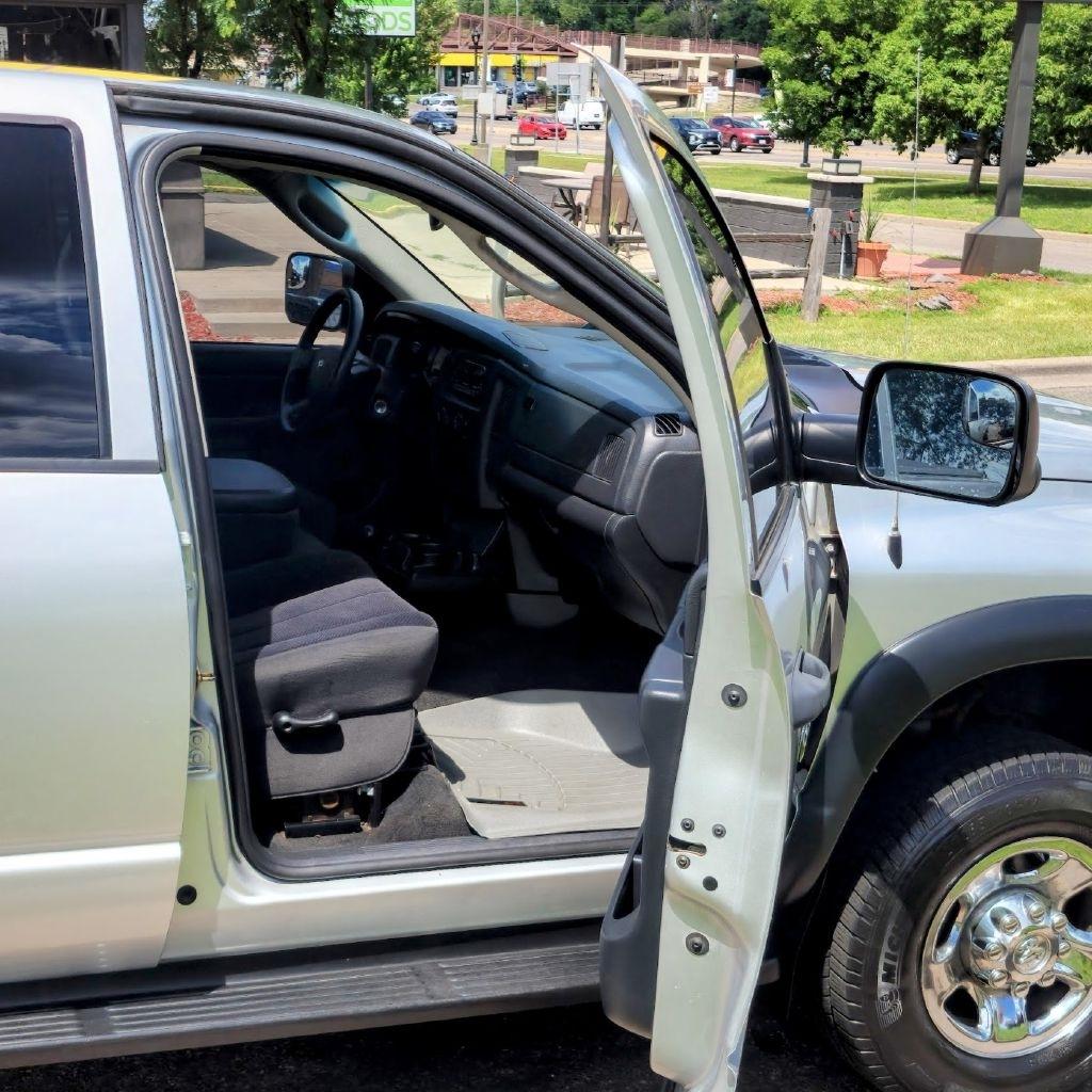 Dodge Ram 2500  2004