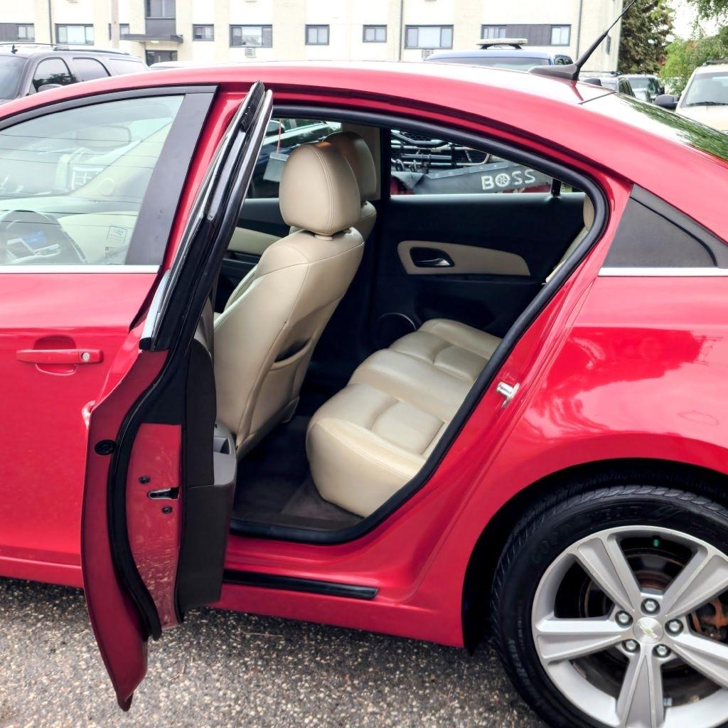 Chevrolet Cruze  2012