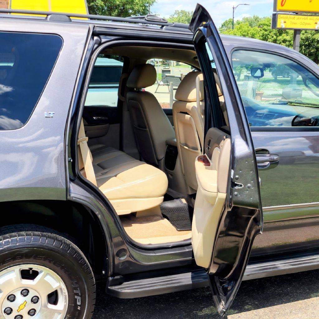 Chevrolet Tahoe  2010