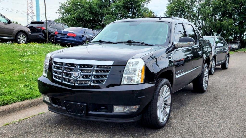 2011 Cadillac Escalade EXT AWD Premium's photo
