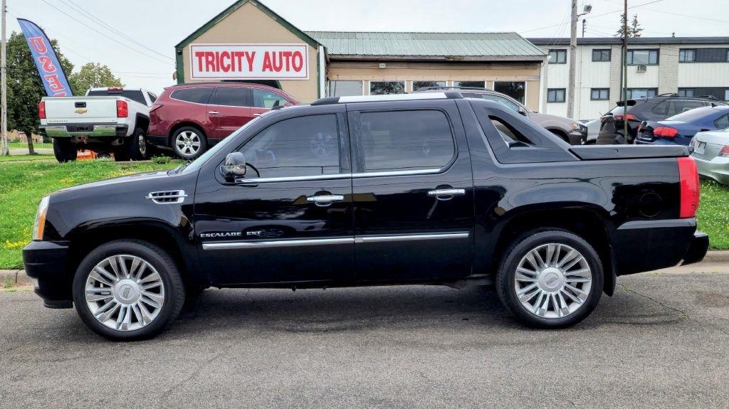 Cadillac Escalade EXT  2011