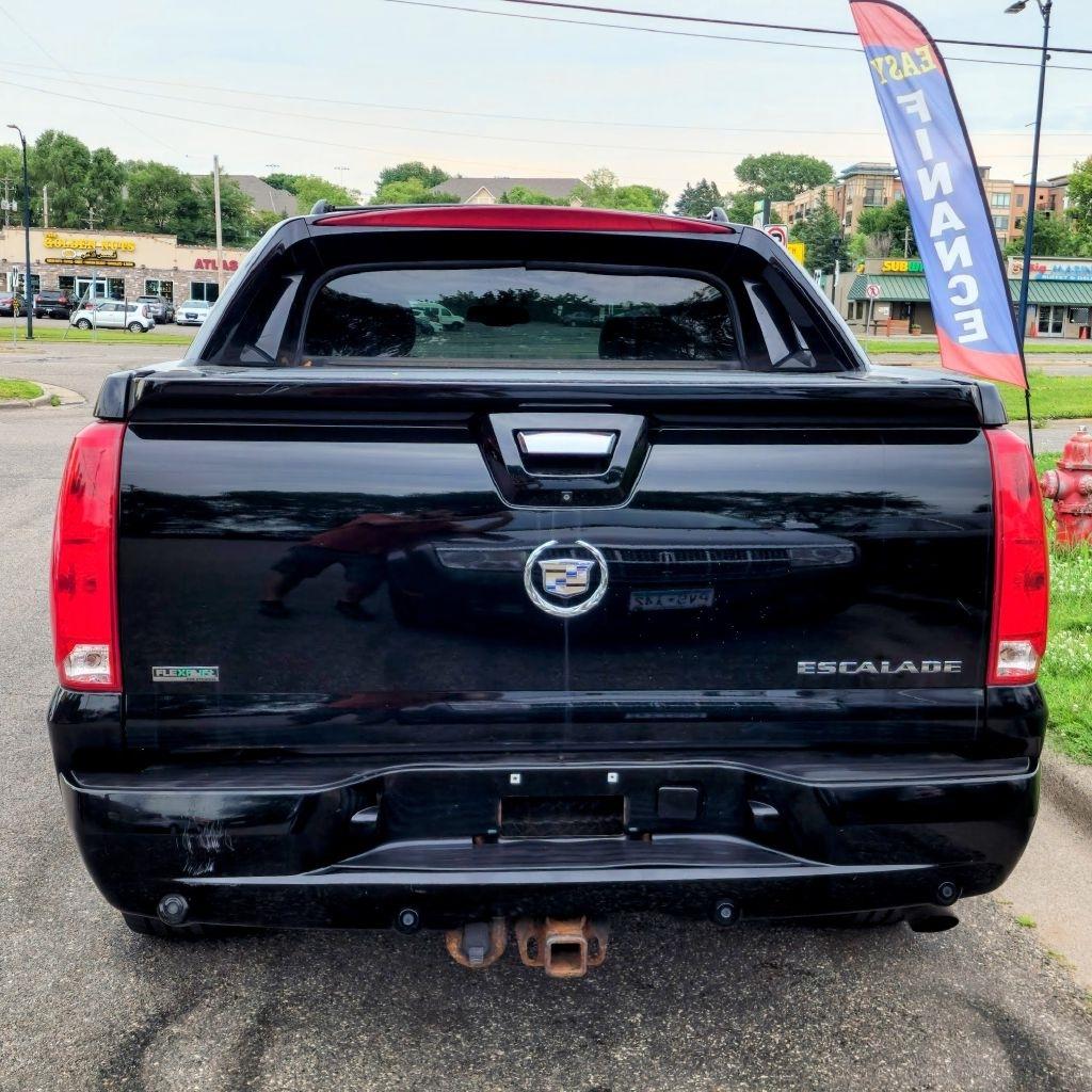 Cadillac Escalade EXT  2011
