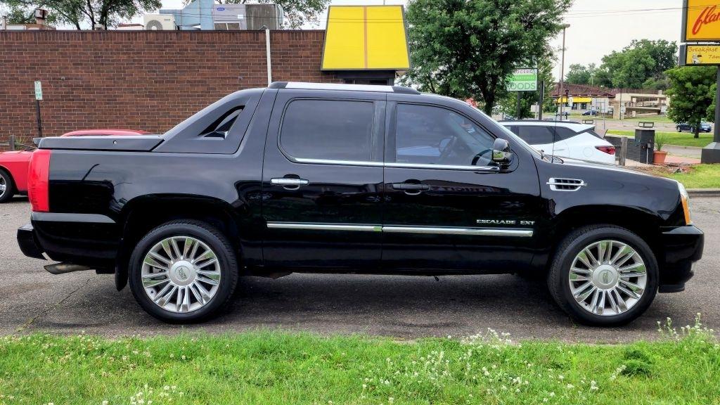 Cadillac Escalade EXT  2011