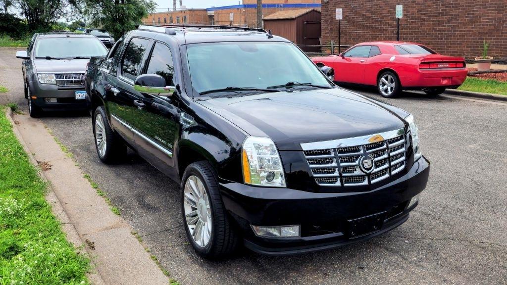 Cadillac Escalade EXT  2011