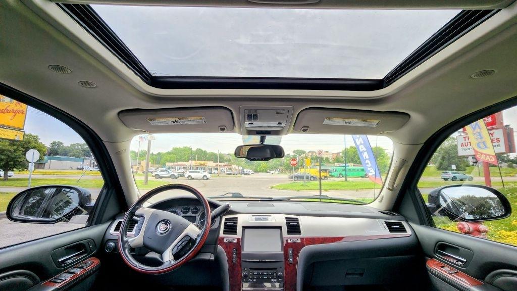 Cadillac Escalade EXT  2011