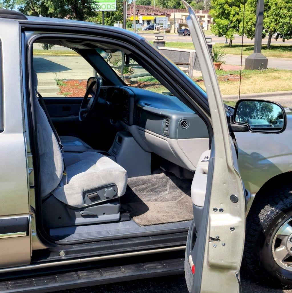 Chevrolet Tahoe  2001