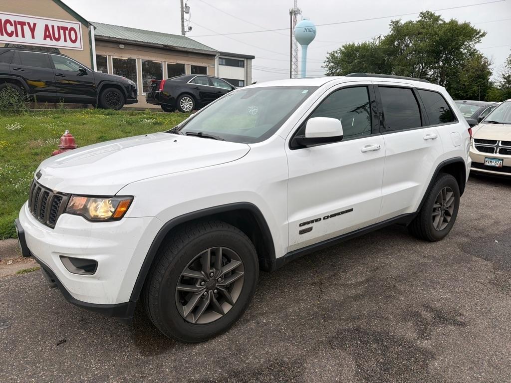 2016 Jeep Grand Cherokee LAREDO
