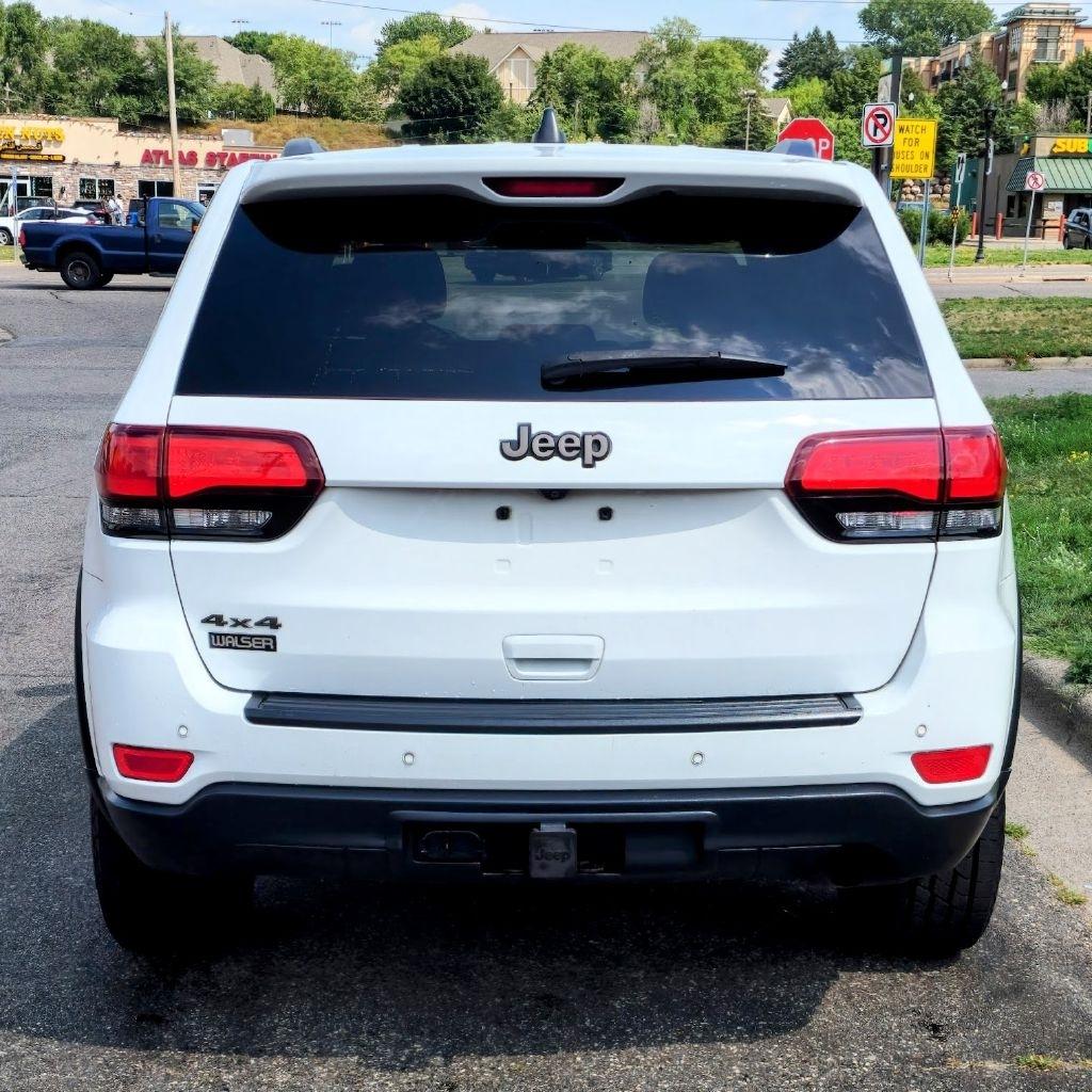 Jeep Grand Cherokee  2016