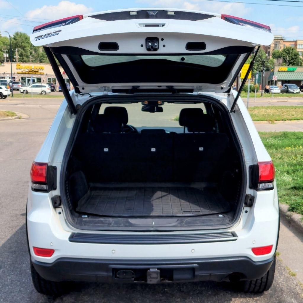 Jeep Grand Cherokee  2016