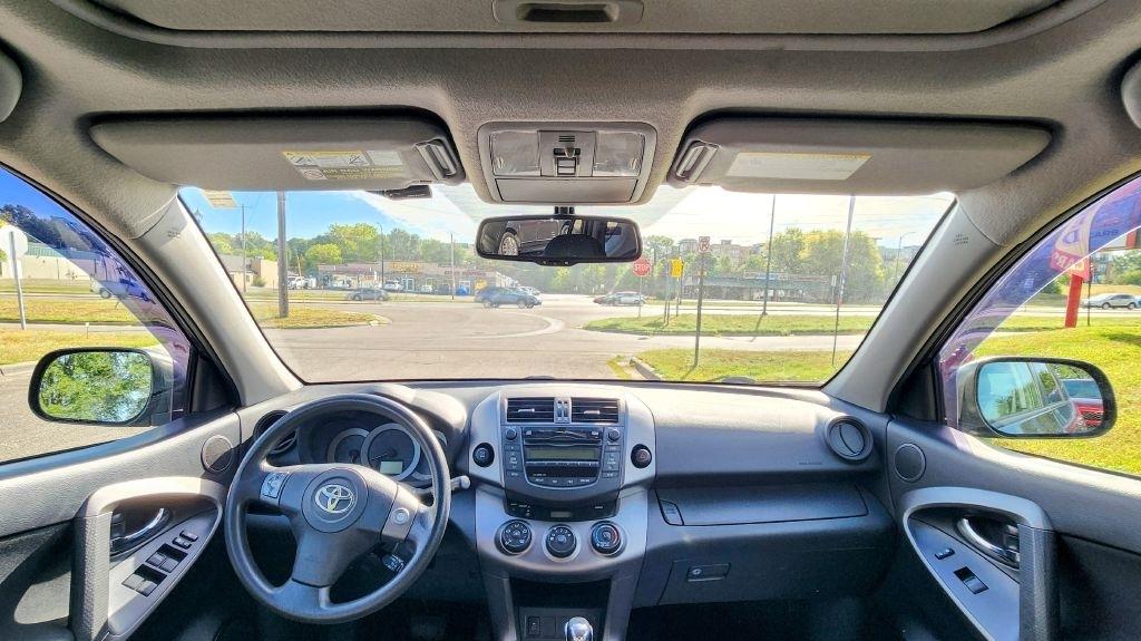 Toyota RAV4  2010