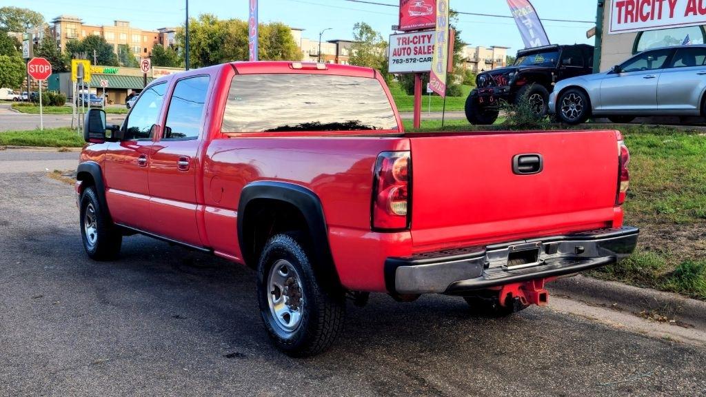 Chevrolet Silverado photo 4