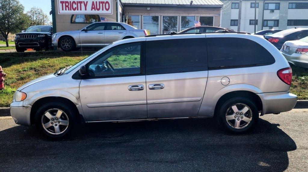 Dodge Grand Caravan photo 3