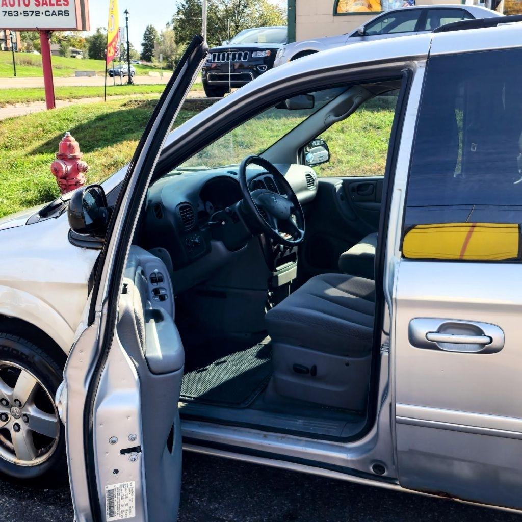 Dodge Grand Caravan photo 11
