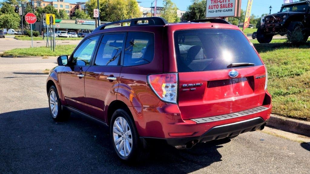 Subaru Forester  2011