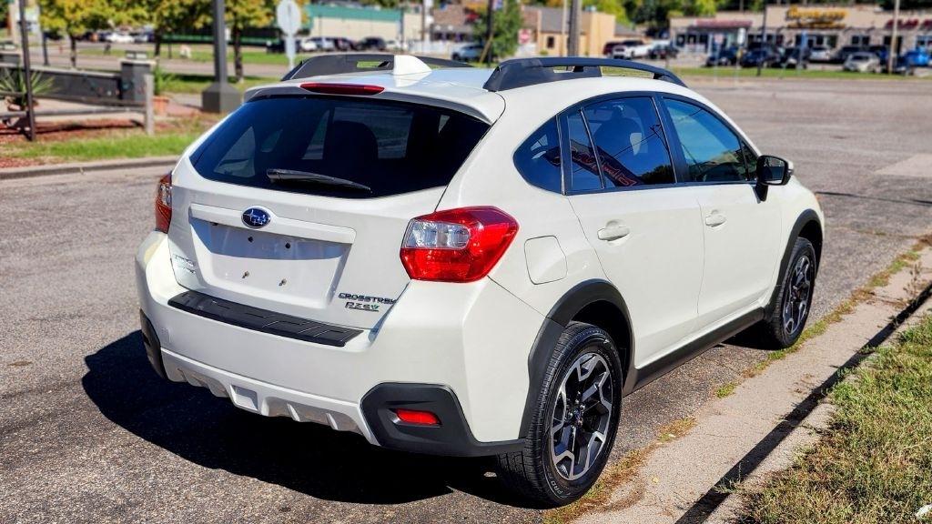 Subaru Crosstrek photo 6