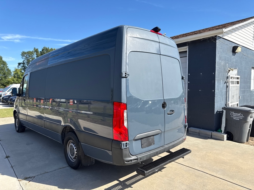 2019 Mercedes Benz Sprinter 3500 High Roof photo 3