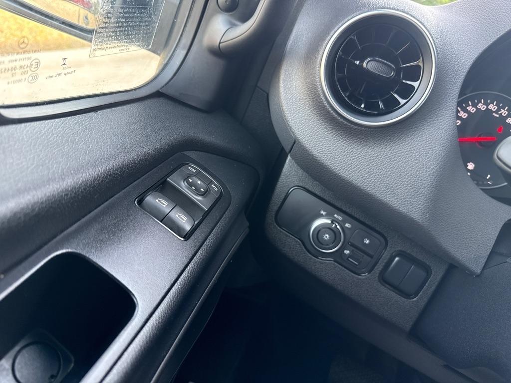 Mercedes-Benz Sprinter 2500 170-in. WB 2025