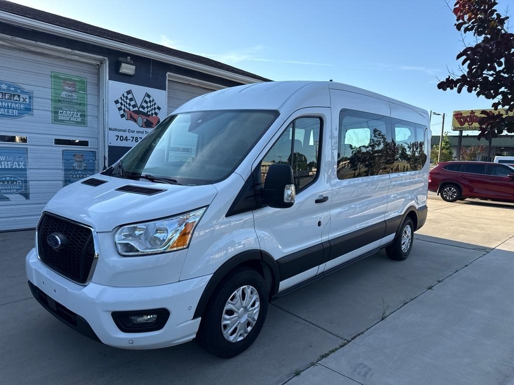 2022 Ford Transit 350 Wagon Med. Roof XL w/Sliding Pass. 148-in. WB