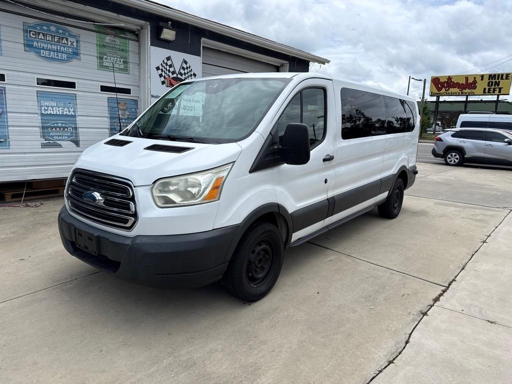 2015 Ford Transit 350 Wagon Low Roof XL 60/40 Pass. 148-in. WB