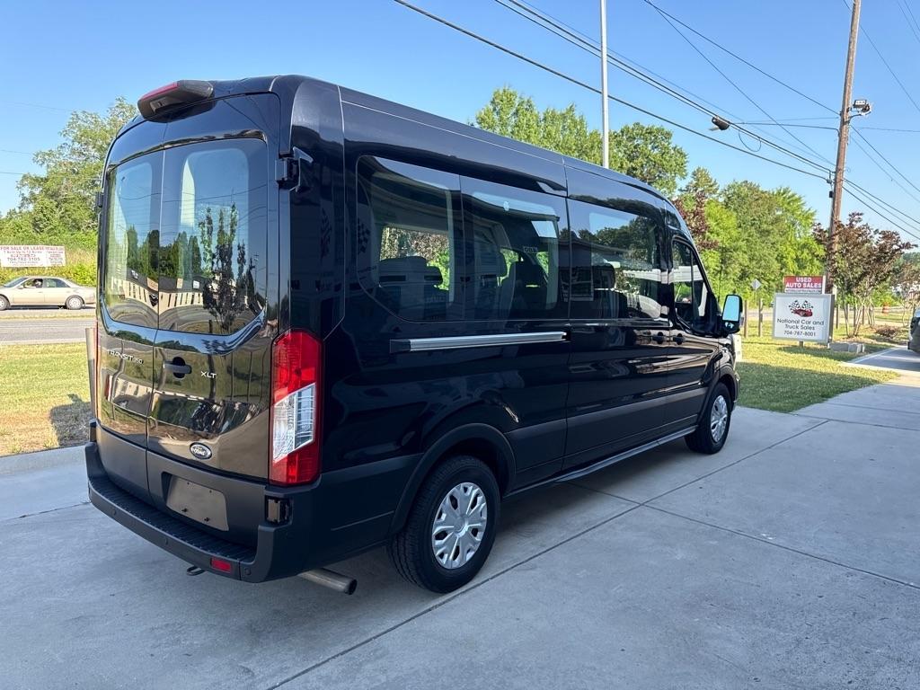 Ford Transit 350 Wagon Med. Roof XL w/Sliding Pass. 148-in. WB 2023