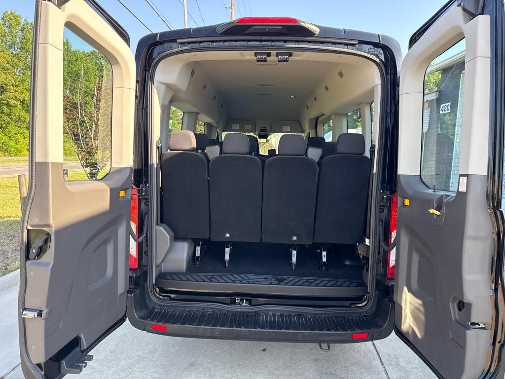 Ford Transit 350 Wagon Med. Roof XL w/Sliding Pass. 148-in. WB 2023