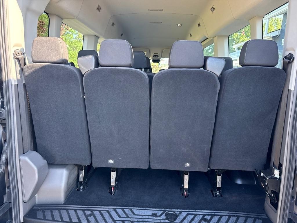 Ford Transit 350 Wagon Med. Roof XL w/Sliding Pass. 148-in. WB 2023