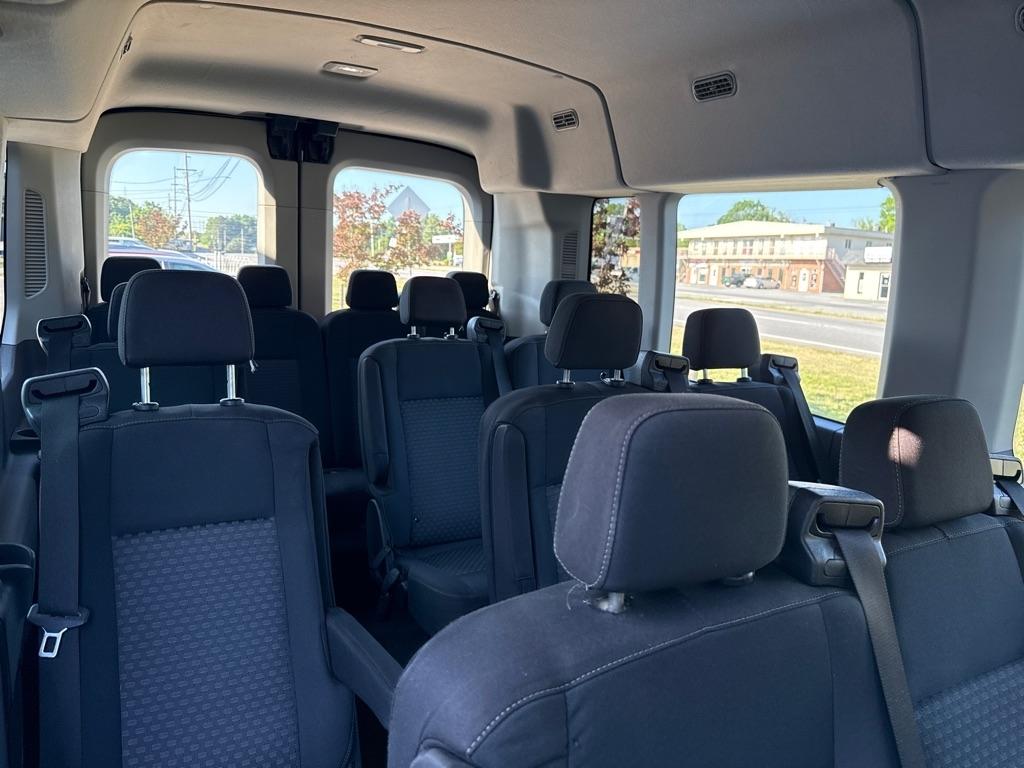 Ford Transit 350 Wagon Med. Roof XL w/Sliding Pass. 148-in. WB 2023