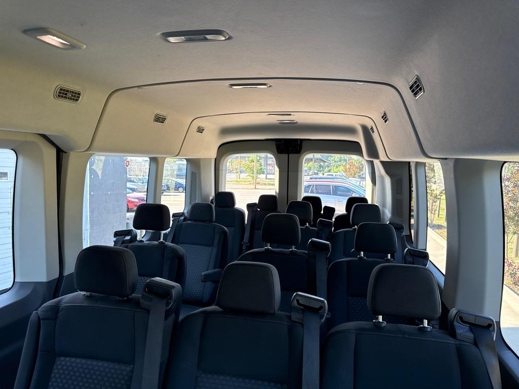 Ford Transit 350 Wagon Med. Roof XL w/Sliding Pass. 148-in. WB 2023