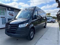 2025 Mercedes-Benz Sprinter 